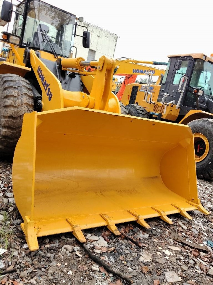 Komatsu WA 320-5 - Încărcător frontal pe pneuri: Foto 5 Komatsu WA 320-5 - Încărcător frontal pe pneuri: Foto 5