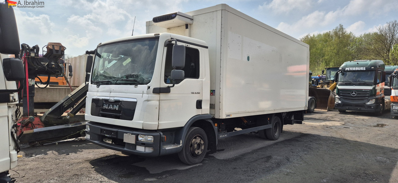 MAN TGL 8.150 4X2 BL Unfallschaden bedingt fahrbereit, Motor ok - Autoutilitară: Foto 1 MAN TGL 8.150 4X2 BL Unfallschaden bedingt fahrbereit, Motor ok - Autoutilitară: Foto 1
