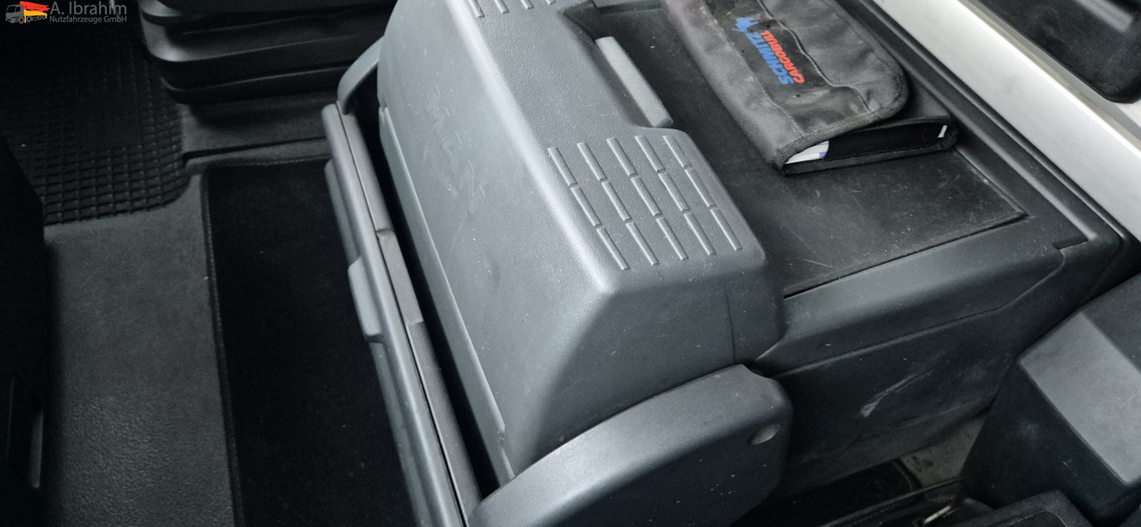 MAN TGX 18.400 Retarder, Klima, Kipphydraulik - Cap tractor: Foto 4 MAN TGX 18.400 Retarder, Klima, Kipphydraulik - Cap tractor: Foto 4