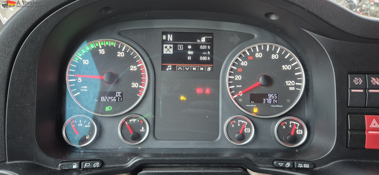 Cap tractor MAN TGX 18.460 Retarder, Klima, 1. Hand 04 2018: Foto 14 Cap tractor MAN TGX 18.460 Retarder, Klima, 1. Hand 04 2018: Foto 14