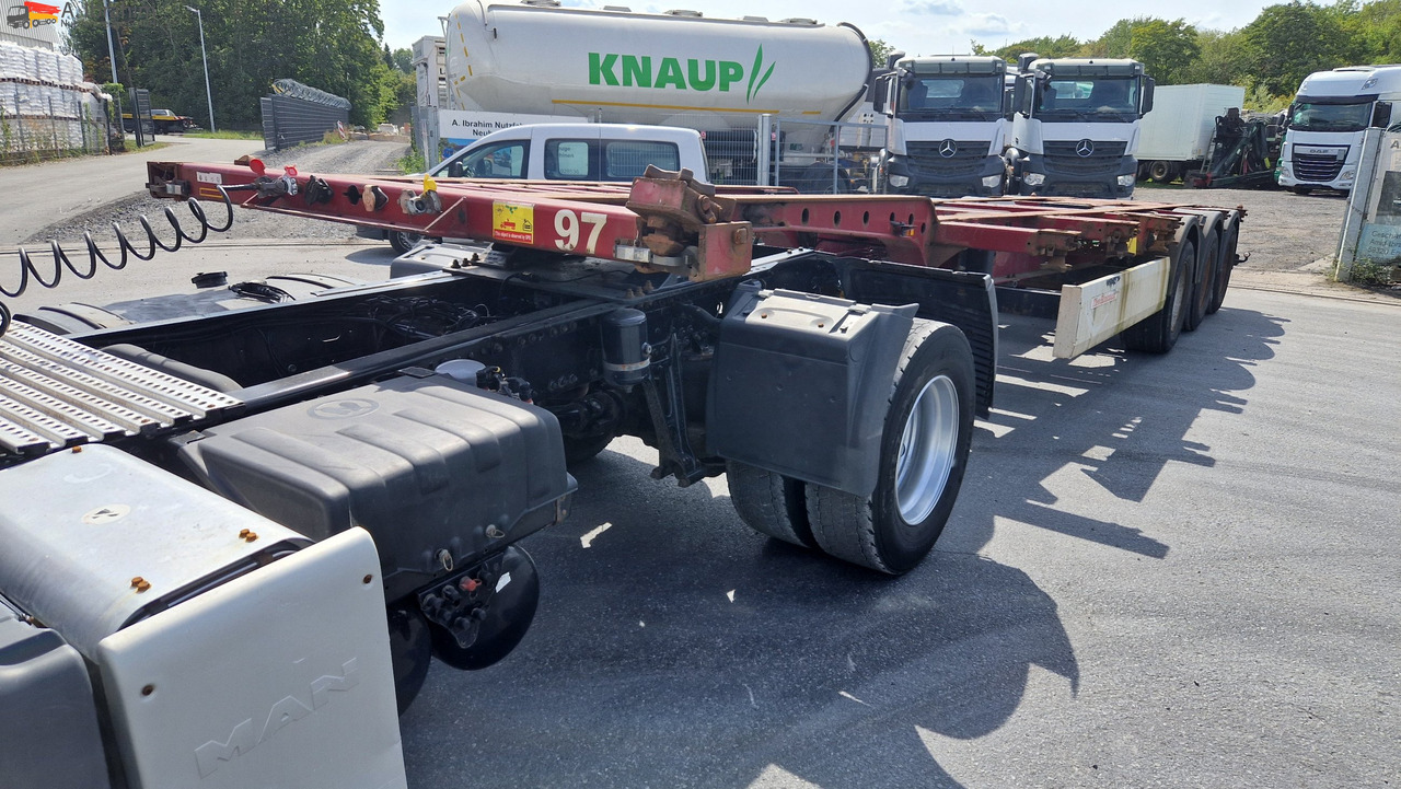 Krone SD Containerchassis 2x 20, 30, 40 ft deutscher Auflieger, ausziehbar - Semiremorcă transport containere/ Swap body: Foto 1 Krone SD Containerchassis 2x 20, 30, 40 ft deutscher Auflieger, ausziehbar - Semiremorcă transport containere/ Swap body: Foto 1