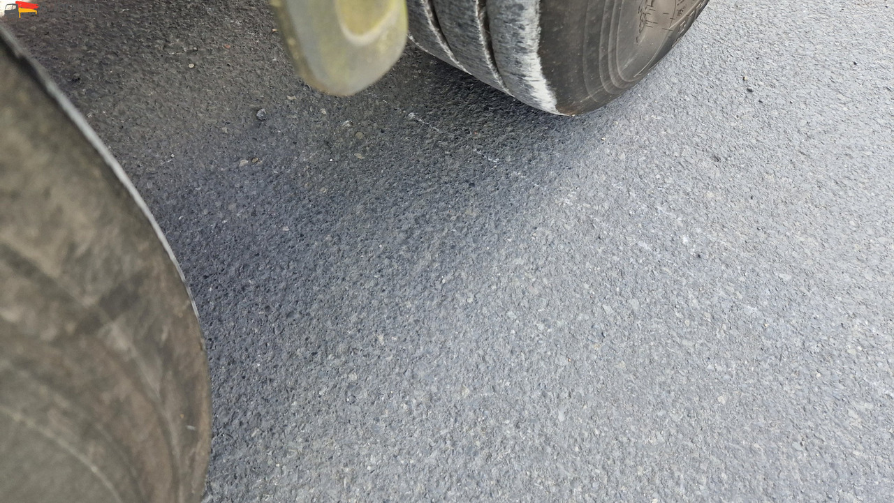 Krone SD Containerchassis 2x 20, 30, 40 ft deutscher Auflieger, ausziehbar - Semiremorcă transport containere/ Swap body: Foto 5 Krone SD Containerchassis 2x 20, 30, 40 ft deutscher Auflieger, ausziehbar - Semiremorcă transport containere/ Swap body: Foto 5