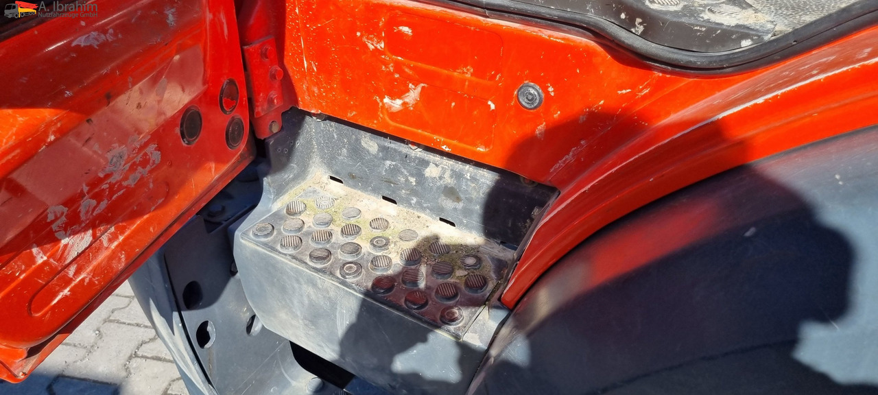 Mercedes-Benz 1722 Dachdeckerkran Cormach 30000 TECH, - Camion cu macara, Camion platformă: Foto 5 Mercedes-Benz 1722 Dachdeckerkran Cormach 30000 TECH, - Camion cu macara, Camion platformă: Foto 5