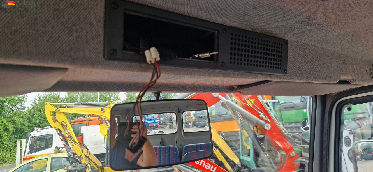 Mercedes-Benz 611 D Meiller Kipper Tüv 2026 - Camion basculantă: Foto 3 Mercedes-Benz 611 D Meiller Kipper Tüv 2026 - Camion basculantă: Foto 3