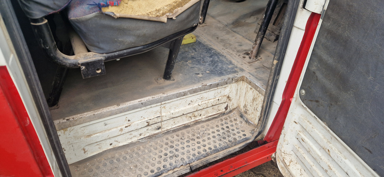 Mercedes-Benz 615D Doka Pritsche, Zustand gut - Autoutilitară cu platformă, Autoutilitară cabină dublă: Foto 3 Mercedes-Benz 615D Doka Pritsche, Zustand gut - Autoutilitară cu platformă, Autoutilitară cabină dublă: Foto 3