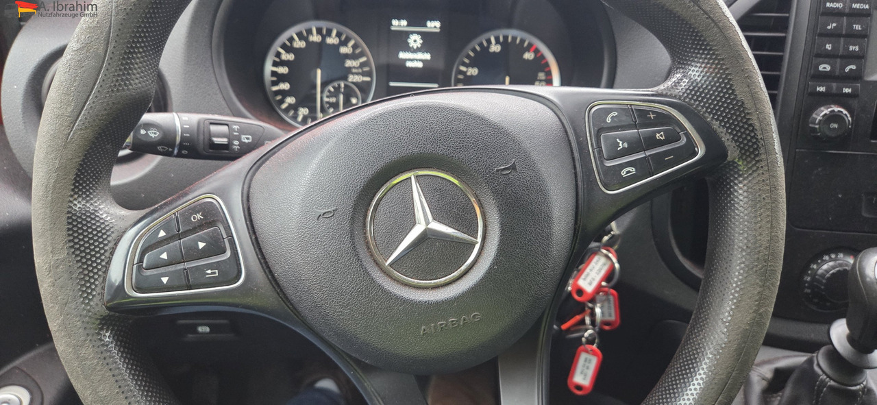 Mercedes-Benz Vito Tourer BF 3-GST Zeichen Anlage 3050 kg zzGw - Autorulota comerciala: Foto 5 Mercedes-Benz Vito Tourer BF 3-GST Zeichen Anlage 3050 kg zzGw - Autorulota comerciala: Foto 5