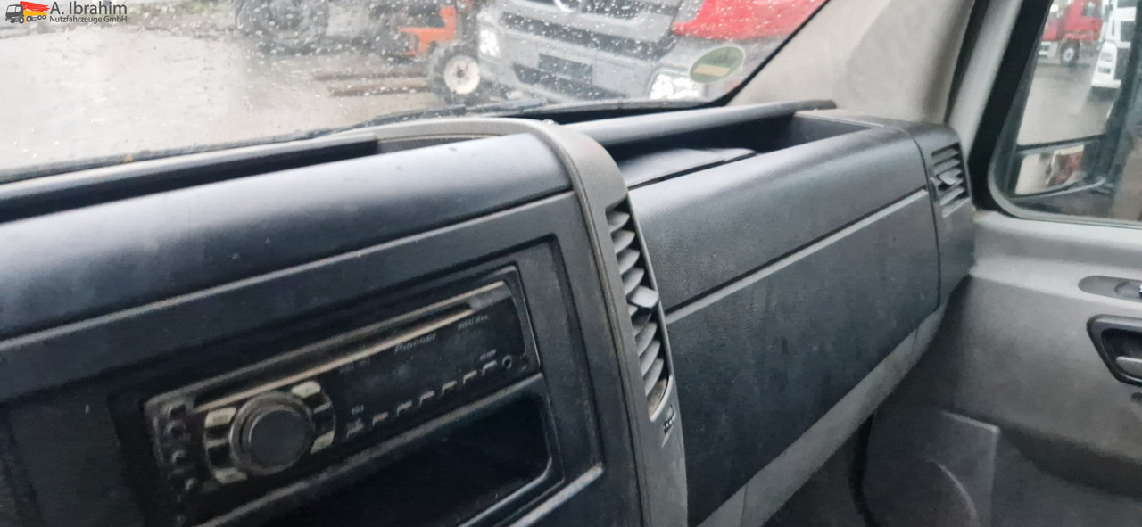 VW Crafter 2.0 L Diesel Zahnriemen, Wasserpumpe neu - Dubă: Foto 2 VW Crafter 2.0 L Diesel Zahnriemen, Wasserpumpe neu - Dubă: Foto 2