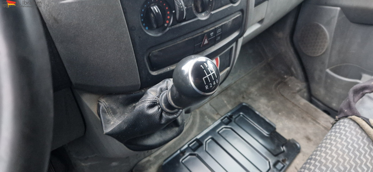 VW Crafter 2.0 L Diesel Zahnriemen, Wasserpumpe neu - Dubă: Foto 3 VW Crafter 2.0 L Diesel Zahnriemen, Wasserpumpe neu - Dubă: Foto 3