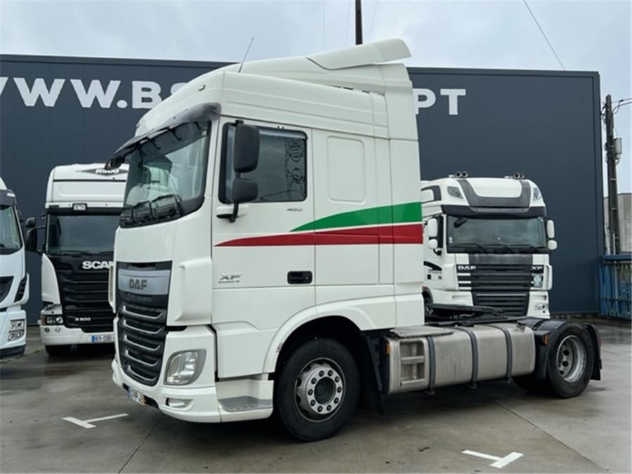DAF XF 460 - Cap tractor: Foto 2 DAF XF 460 - Cap tractor: Foto 2
