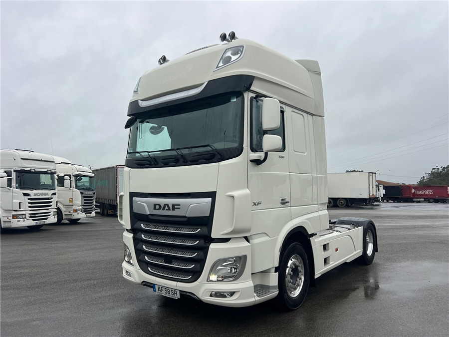 DAF XF 530 Retarder / Airparkoll - Cap tractor: Foto 1 DAF XF 530 Retarder / Airparkoll - Cap tractor: Foto 1