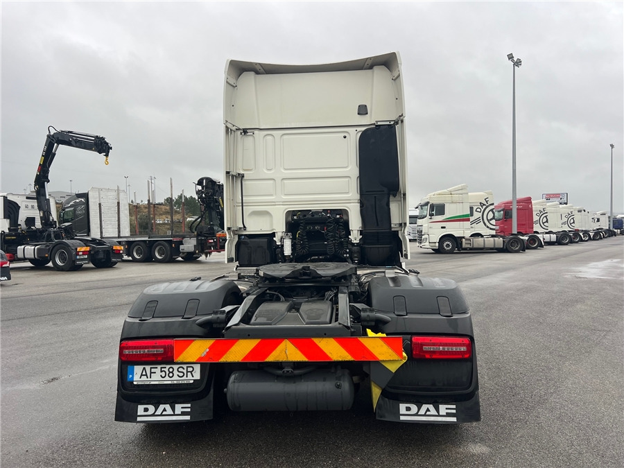 DAF XF 530 Retarder / Airparkoll - Cap tractor: Foto 5 DAF XF 530 Retarder / Airparkoll - Cap tractor: Foto 5