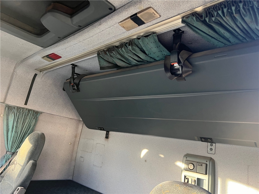 Cap tractor DAF XF95/480 Manual gear: Foto 17 Cap tractor DAF XF95/480 Manual gear: Foto 17