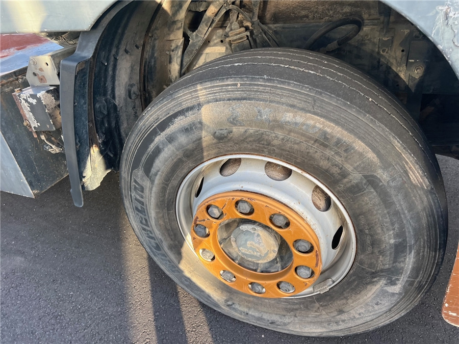 Cap tractor DAF XF95/480 Manual gear: Foto 13 Cap tractor DAF XF95/480 Manual gear: Foto 13