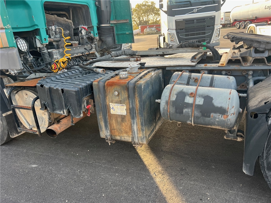 Cap tractor DAF XF95/480 Manual gear: Foto 9 Cap tractor DAF XF95/480 Manual gear: Foto 9