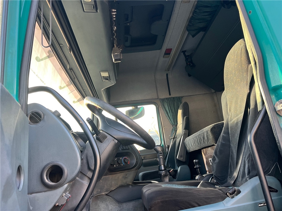 Cap tractor DAF XF95/480 Manual gear: Foto 15 Cap tractor DAF XF95/480 Manual gear: Foto 15