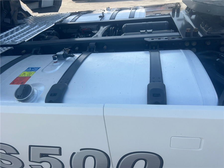 Cap tractor Scania S500: Foto 11