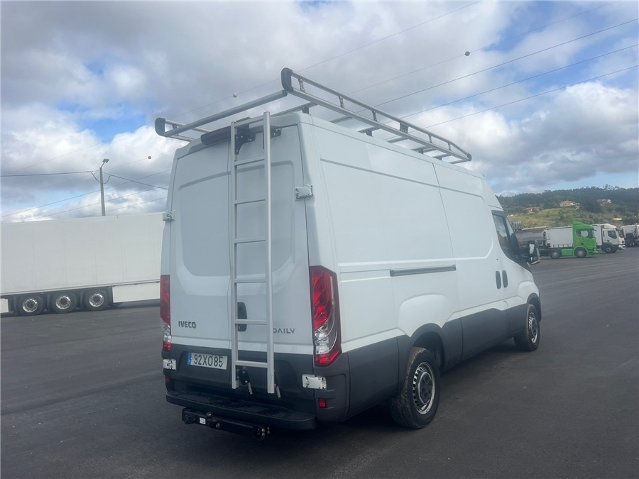 Iveco 35S16 - Dubă: Foto 4 Iveco 35S16 - Dubă: Foto 4