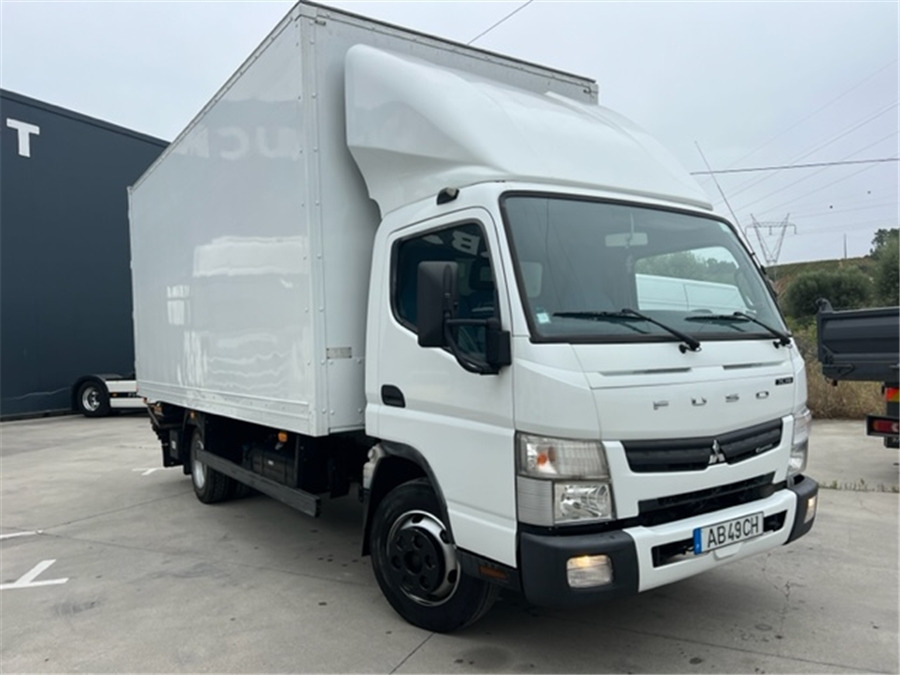 Mitsubishi 7C18 - Camion izoterma: Foto 1 Mitsubishi 7C18 - Camion izoterma: Foto 1