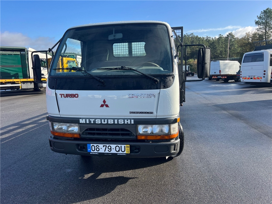 Mitsubishi - Autoutilitară cu platformă: Foto 2 Mitsubishi - Autoutilitară cu platformă: Foto 2