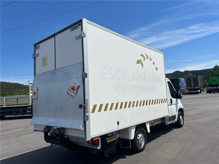PEUGEOT BOXER - Autoutilitară box: Foto 4 PEUGEOT BOXER - Autoutilitară box: Foto 4