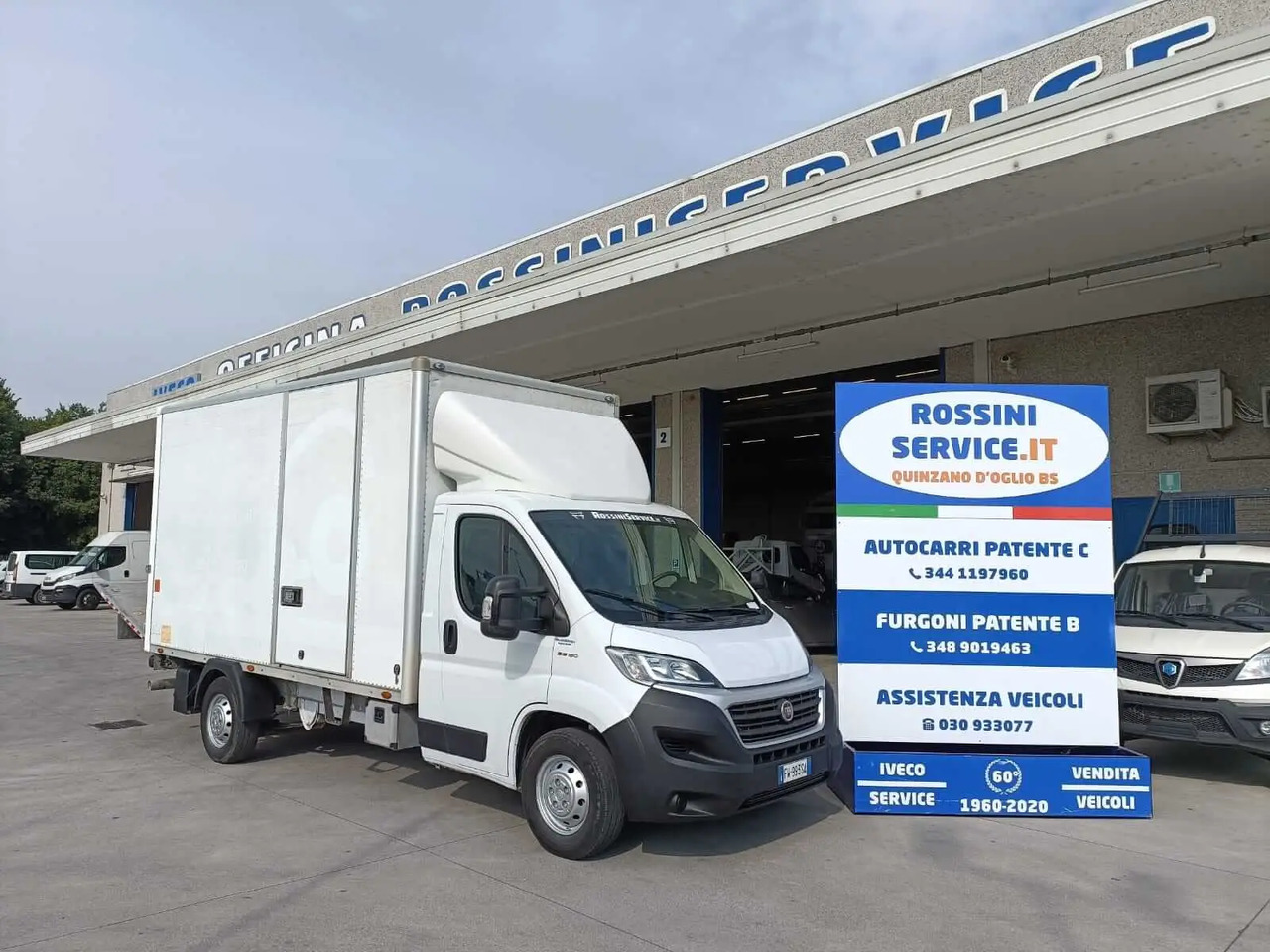 FIAT DUCATO MAXI - Autoutilitară box: Foto 1 FIAT DUCATO MAXI - Autoutilitară box: Foto 1