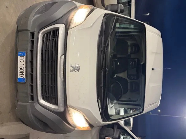 PEUGEOT BOXER FURGONE STANDARD - Dubă: Foto 2 PEUGEOT BOXER FURGONE STANDARD - Dubă: Foto 2