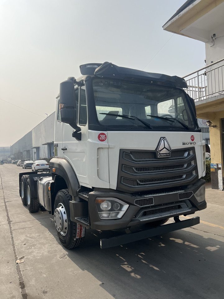 HOWO Haohan 6x4 - Cap tractor: Foto 2 HOWO Haohan 6x4 - Cap tractor: Foto 2