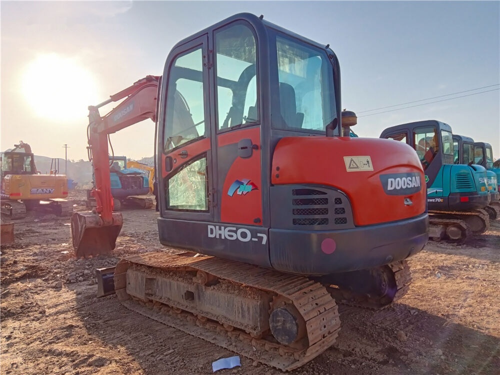 Doosan DH60-7 - Mini excavator: Foto 4 Doosan DH60-7 - Mini excavator: Foto 4