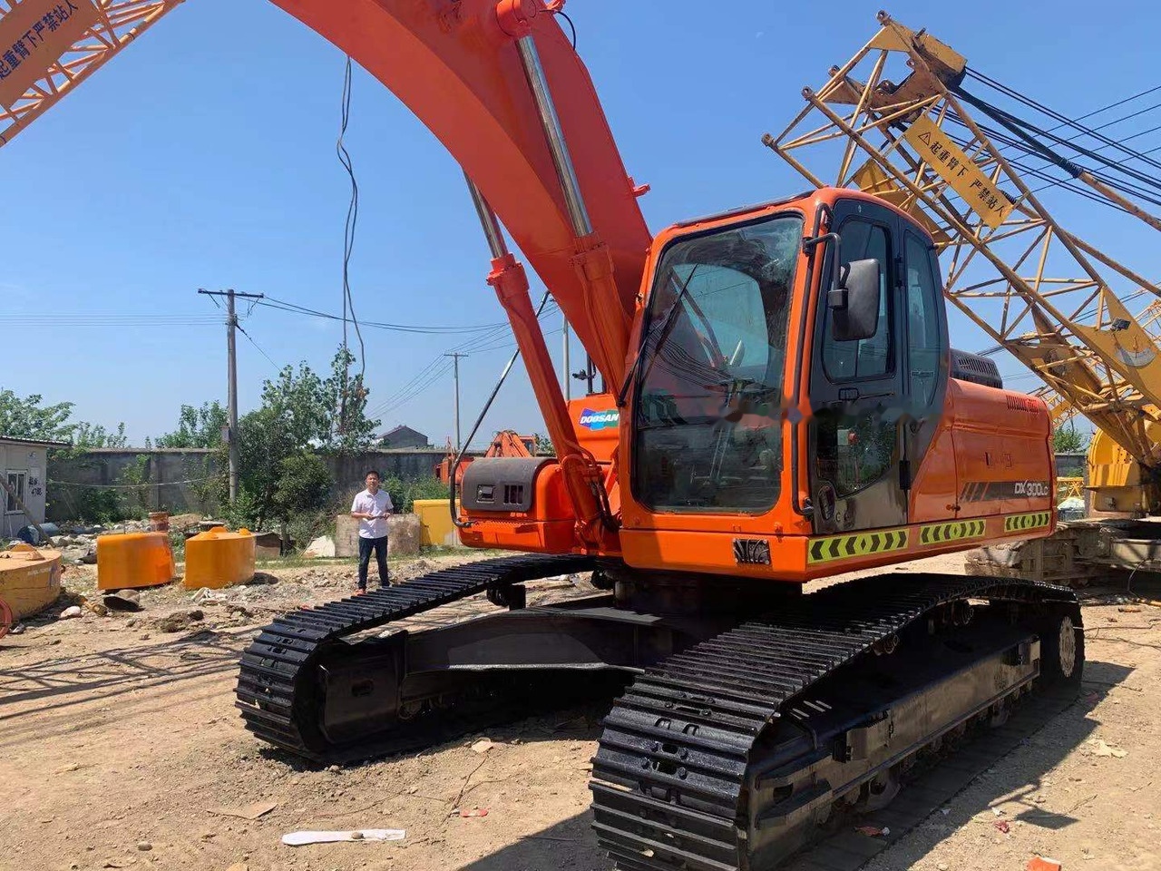 Doosan DX300 - Excavator pe şenile: Foto 1 Doosan DX300 - Excavator pe şenile: Foto 1
