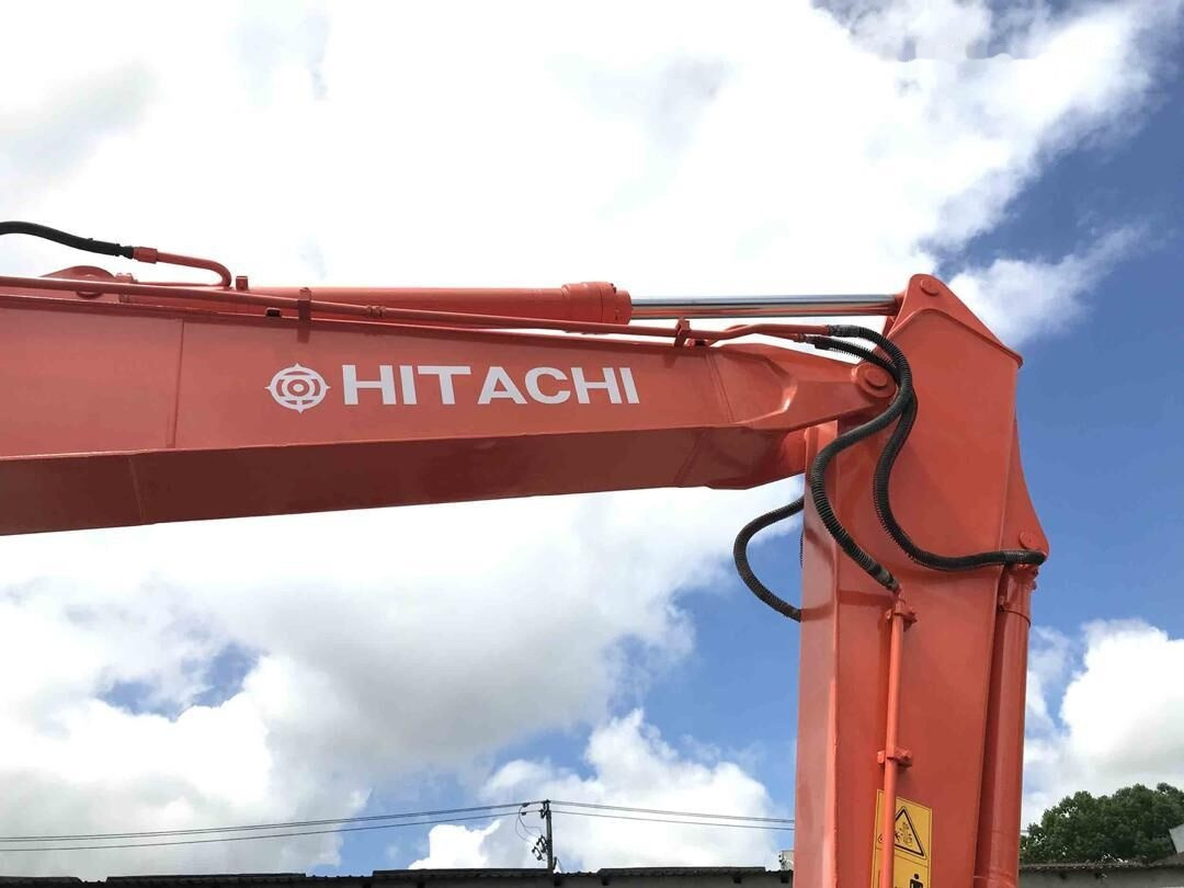 Hitachi EX200-3 - Excavator pe şenile: Foto 2 Hitachi EX200-3 - Excavator pe şenile: Foto 2