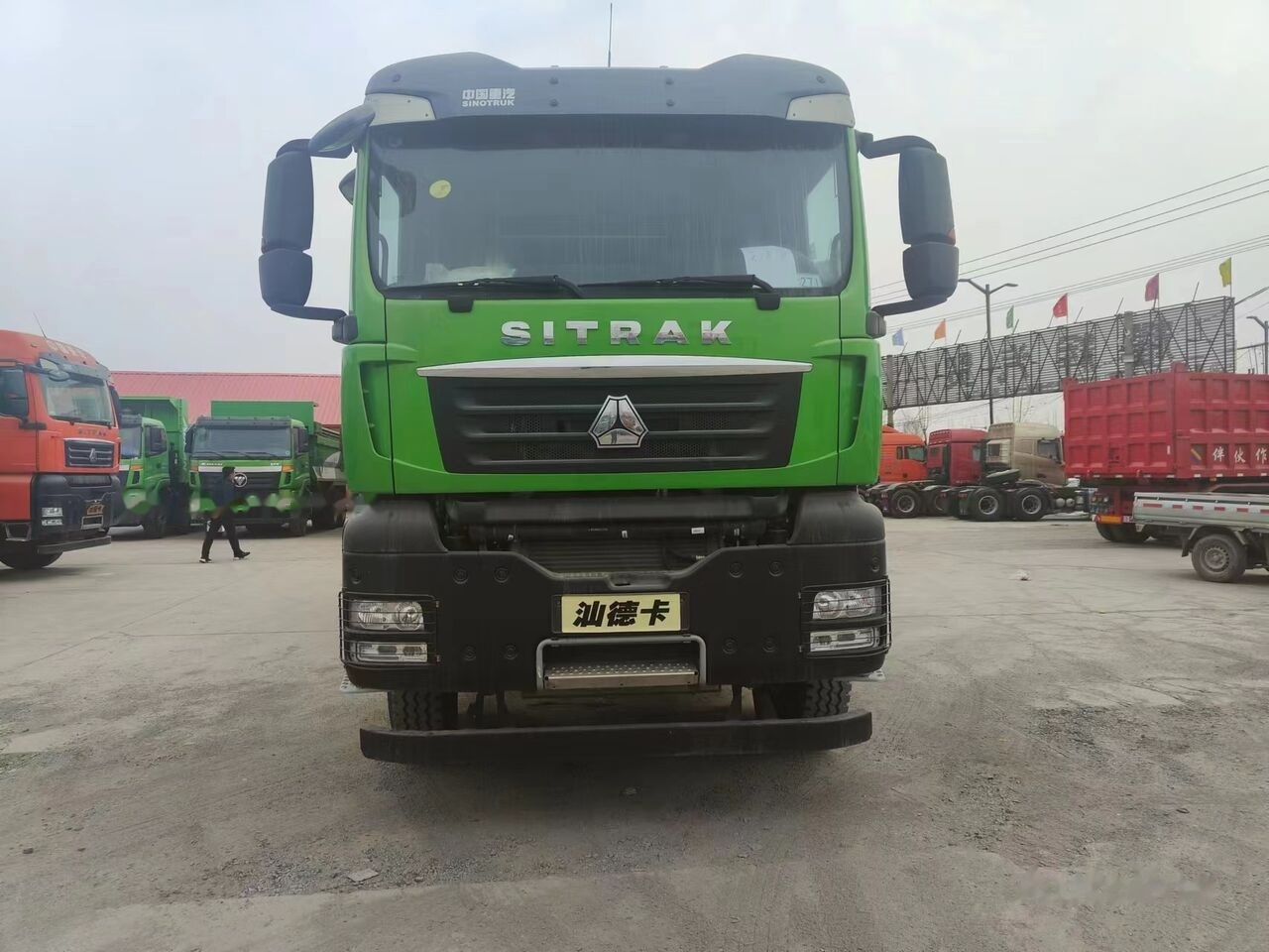 Howo G7W - Camion basculantă: Foto 1 Howo G7W - Camion basculantă: Foto 1
