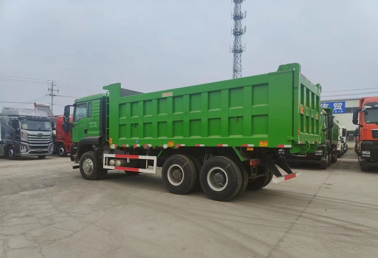 Howo G7W - Camion basculantă: Foto 3 Howo G7W - Camion basculantă: Foto 3
