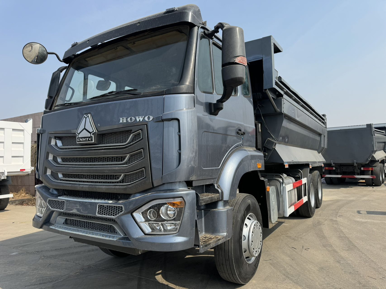 Howo HAOHAN DUMP TRUCK - Camion basculantă: Foto 1 Howo HAOHAN DUMP TRUCK - Camion basculantă: Foto 1