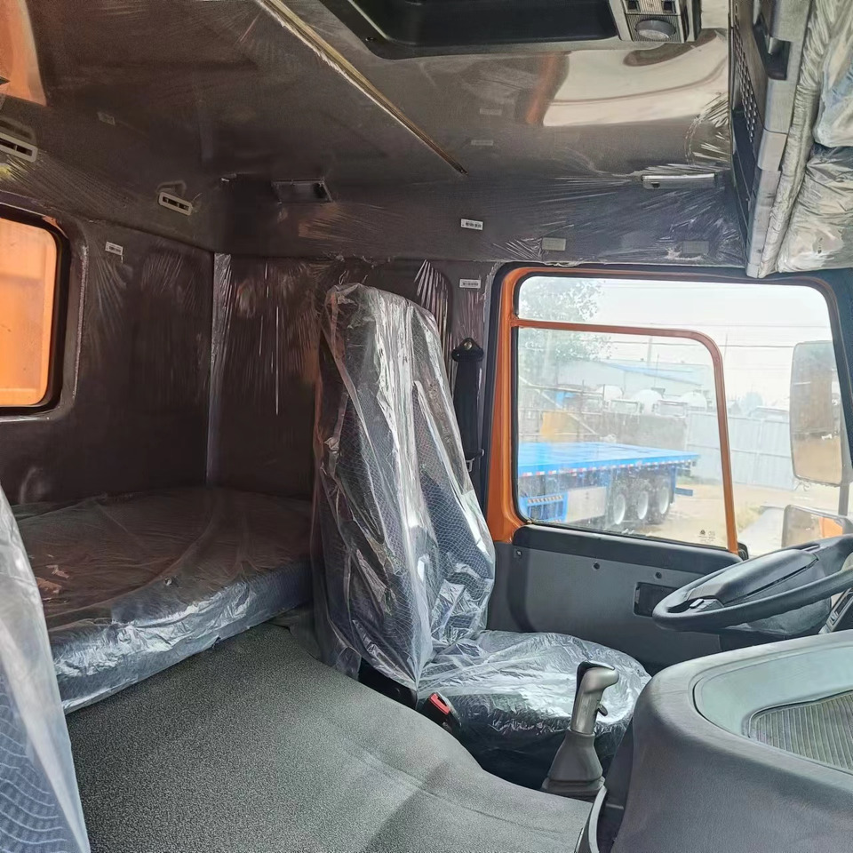 Howo HOWO 8x4 DUMP TRUCK - Camion basculantă: Foto 4 Howo HOWO 8x4 DUMP TRUCK - Camion basculantă: Foto 4