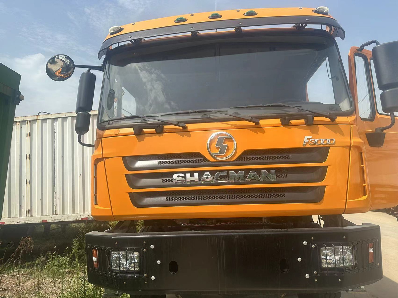 Shacman F3000 8x4 - Camion basculantă: Foto 3 Shacman F3000 8x4 - Camion basculantă: Foto 3