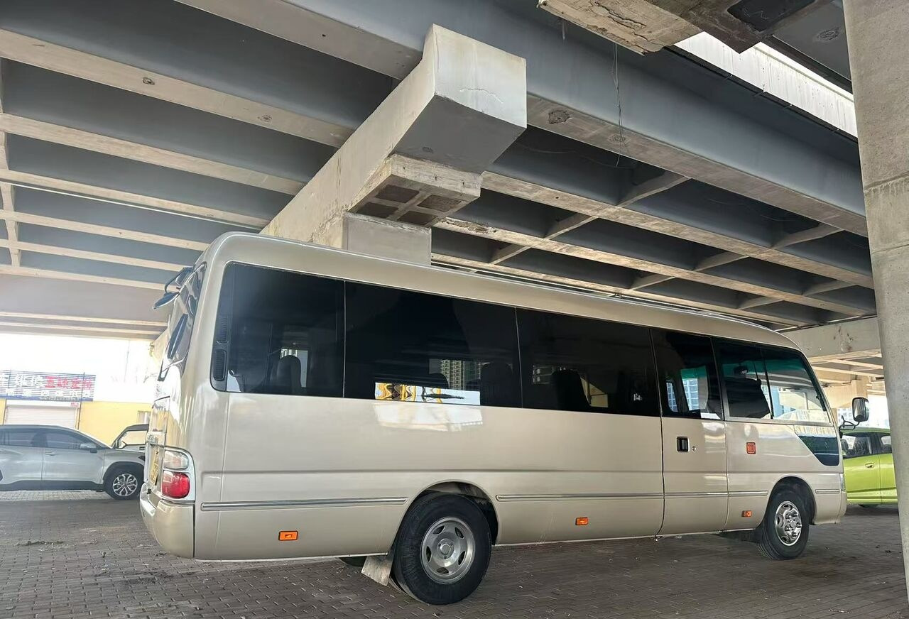 Toyota 1HZ - Autobuz interurban: Foto 5 Toyota 1HZ - Autobuz interurban: Foto 5