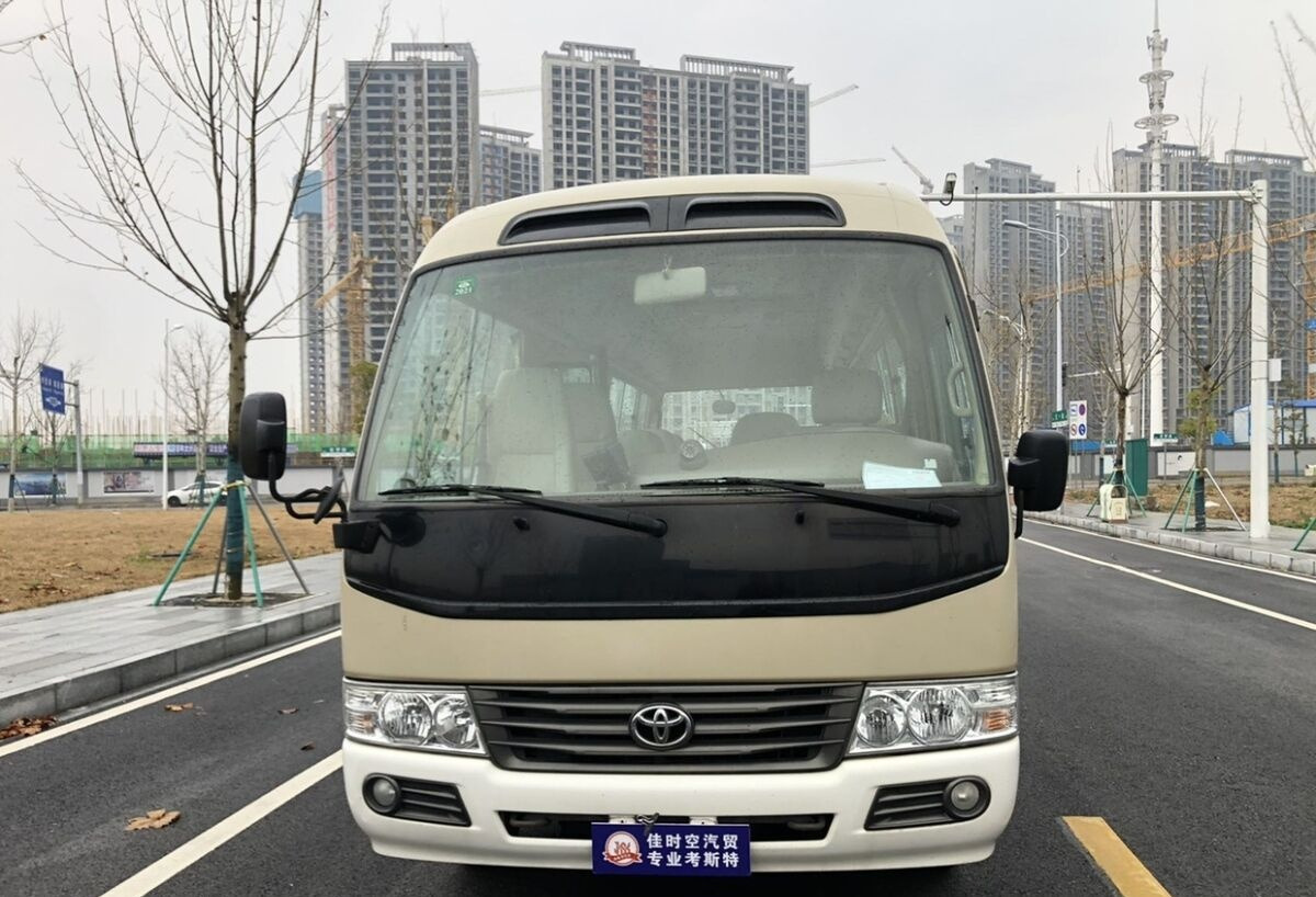 Toyota Coaster - Autobuz interurban: Foto 3 Toyota Coaster - Autobuz interurban: Foto 3