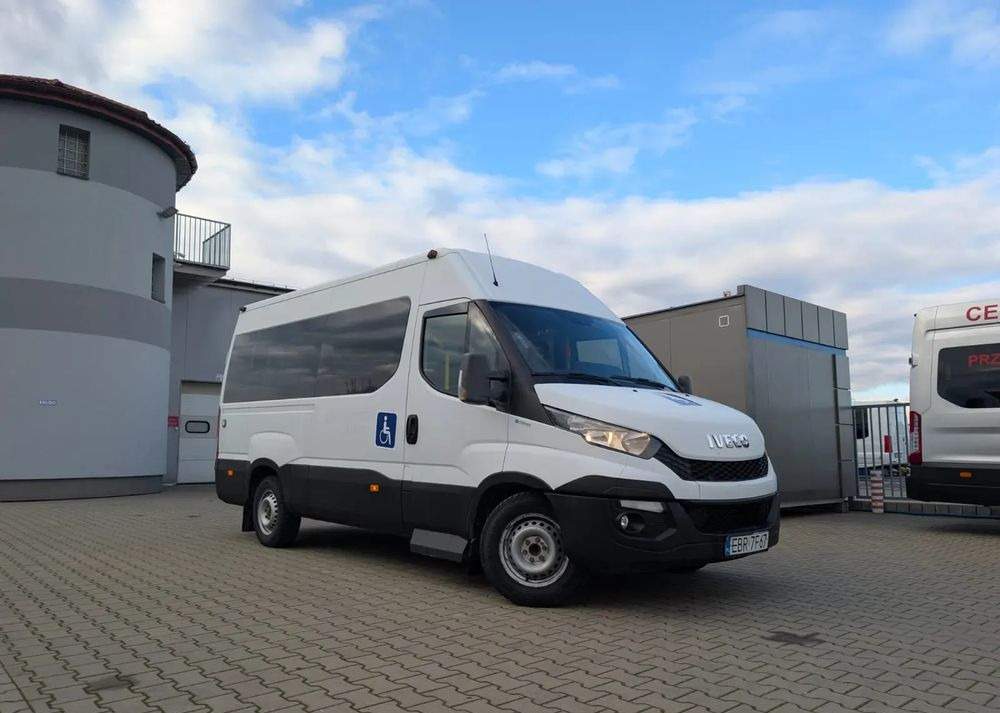 Iveco Daily - Microbuz, Transport persoane: Foto 1 Iveco Daily - Microbuz, Transport persoane: Foto 1