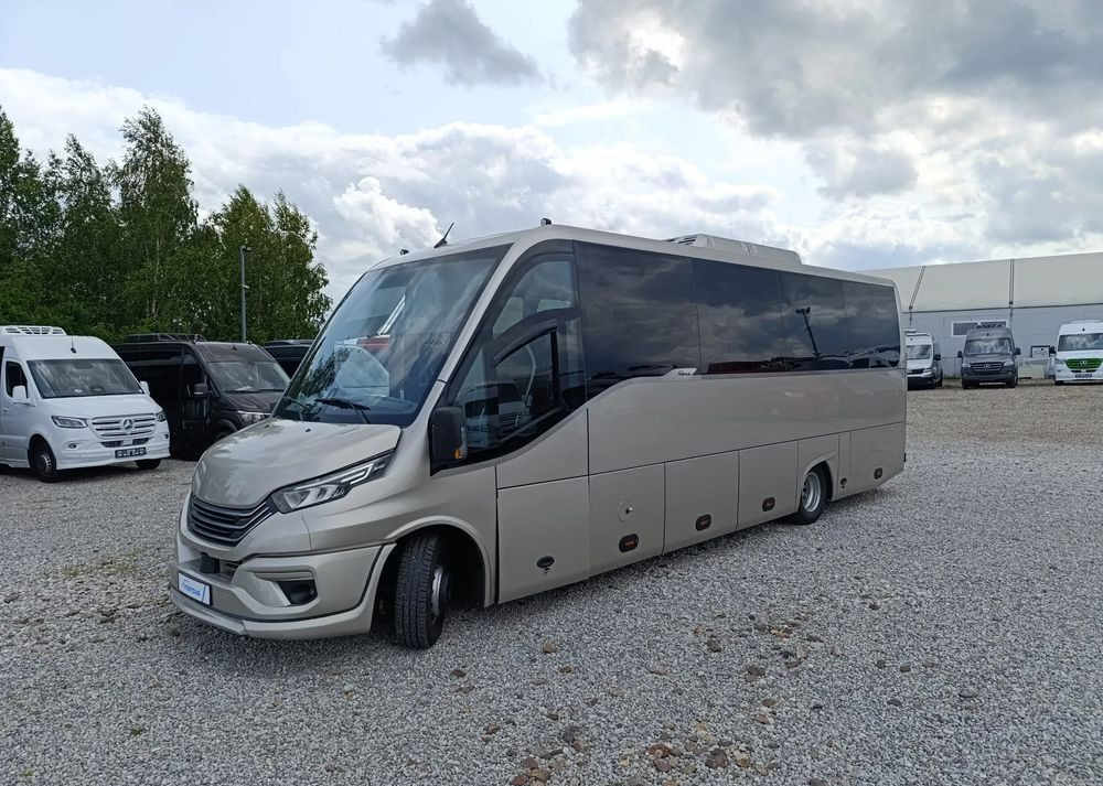 Microbuz, Transport persoane nou Iveco Mercus Daily 70C21: Foto 14 Microbuz, Transport persoane nou Iveco Mercus Daily 70C21: Foto 14