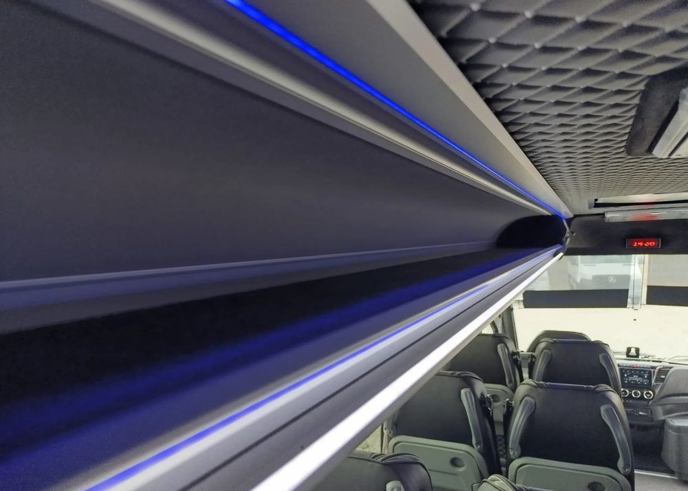 Microbuz, Transport persoane nou Iveco Mercus Daily 70C21: Foto 31 Microbuz, Transport persoane nou Iveco Mercus Daily 70C21: Foto 31