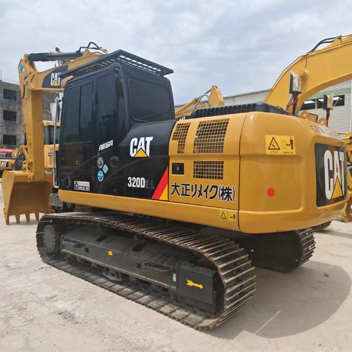 CATERPILLAR 320DL - Excavator pe şenile: Foto 1 CATERPILLAR 320DL - Excavator pe şenile: Foto 1