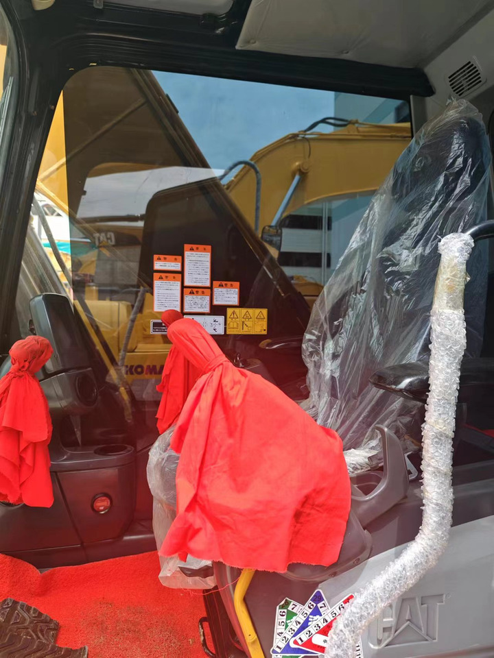 CATERPILLAR 320DL - Excavator pe şenile: Foto 5 CATERPILLAR 320DL - Excavator pe şenile: Foto 5