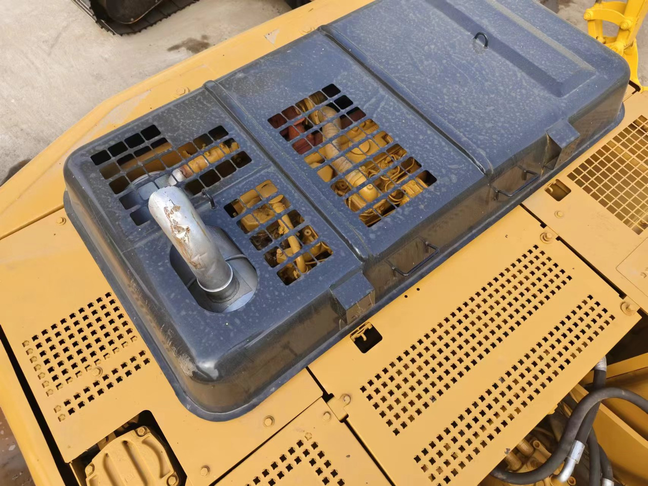 Excavator pe şenile CATERPILLAR CAT 320BL: Foto 9