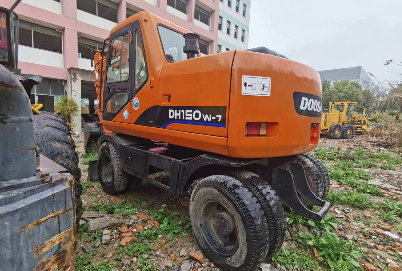 DOOSAN DH150W-7 - Excavator pe roţi: Foto 5 DOOSAN DH150W-7 - Excavator pe roţi: Foto 5