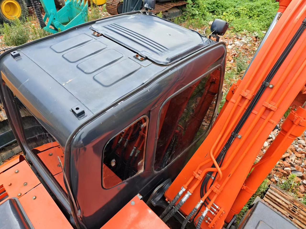 HITACHI EX120-5 - Excavator pe şenile: Foto 2 HITACHI EX120-5 - Excavator pe şenile: Foto 2