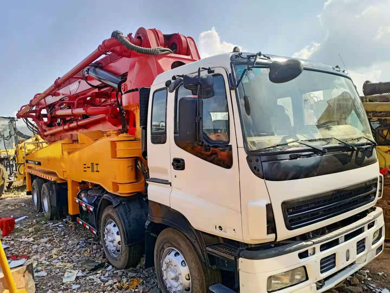 ISUZU 48M - Autopompă de beton: Foto 2 ISUZU 48M - Autopompă de beton: Foto 2