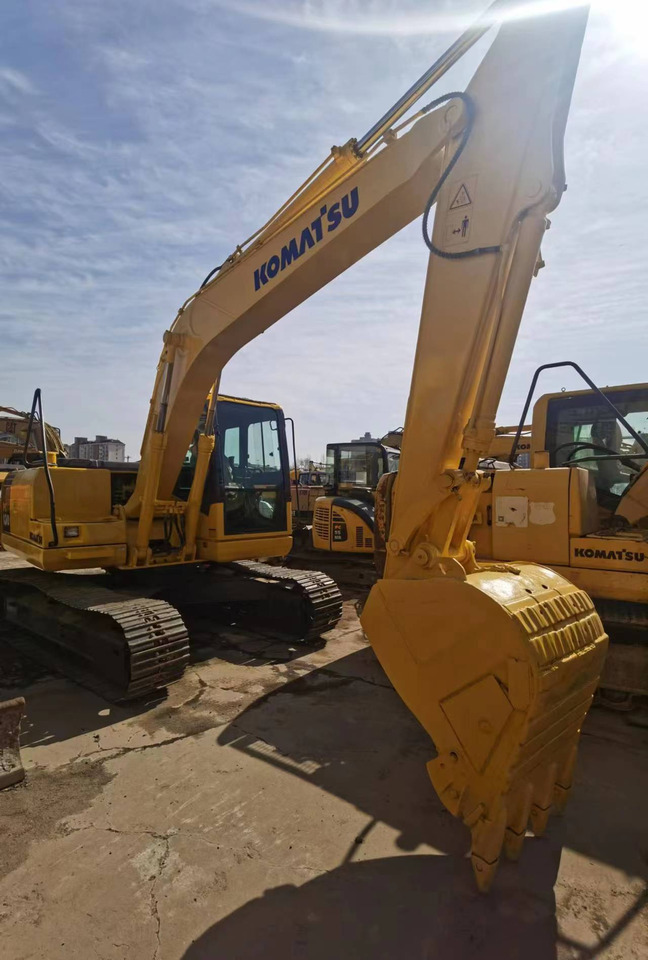 KOMATSU PC130-7 - Excavator pe şenile: Foto 4 KOMATSU PC130-7 - Excavator pe şenile: Foto 4