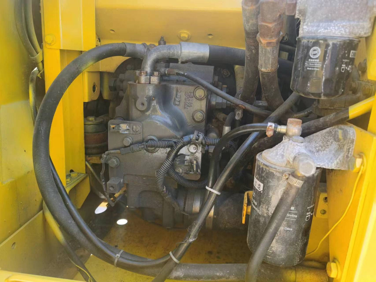 KOMATSU PC130-7 - Excavator pe şenile: Foto 5 KOMATSU PC130-7 - Excavator pe şenile: Foto 5