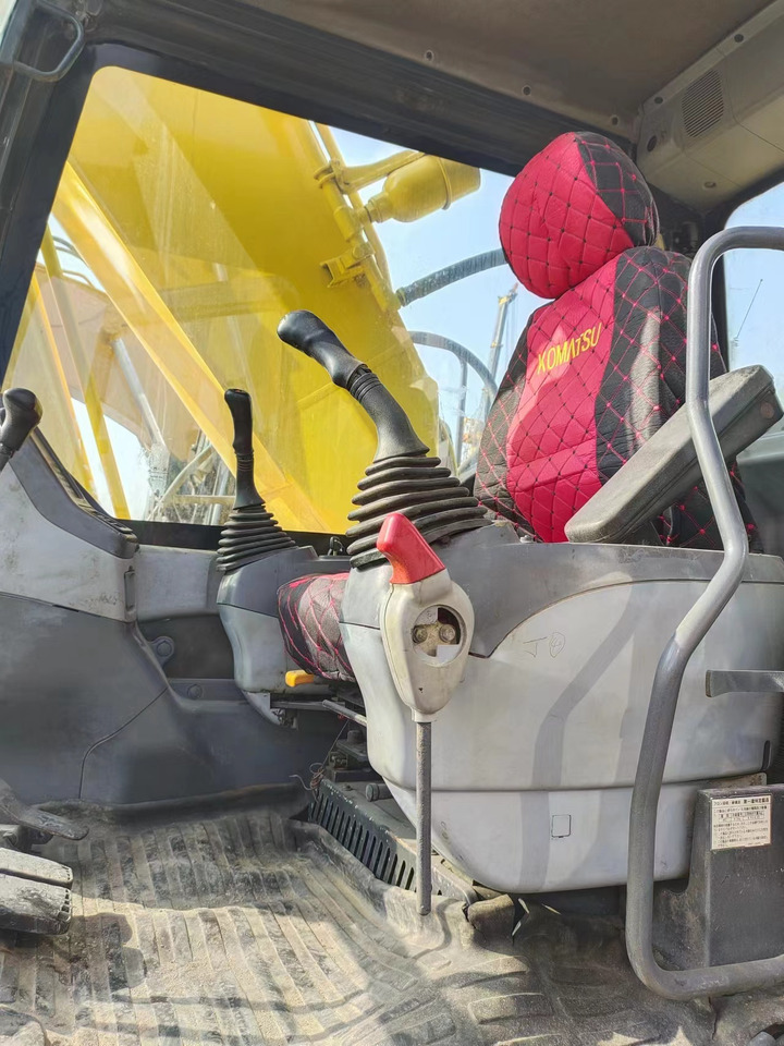 KOMATSU PC200-7 - Excavator pe şenile: Foto 3 KOMATSU PC200-7 - Excavator pe şenile: Foto 3