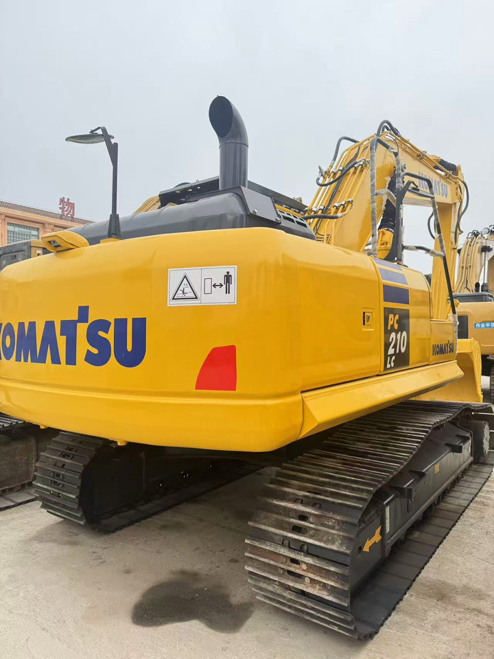 KOMATSU PC210 - Excavator pe şenile: Foto 1 KOMATSU PC210 - Excavator pe şenile: Foto 1